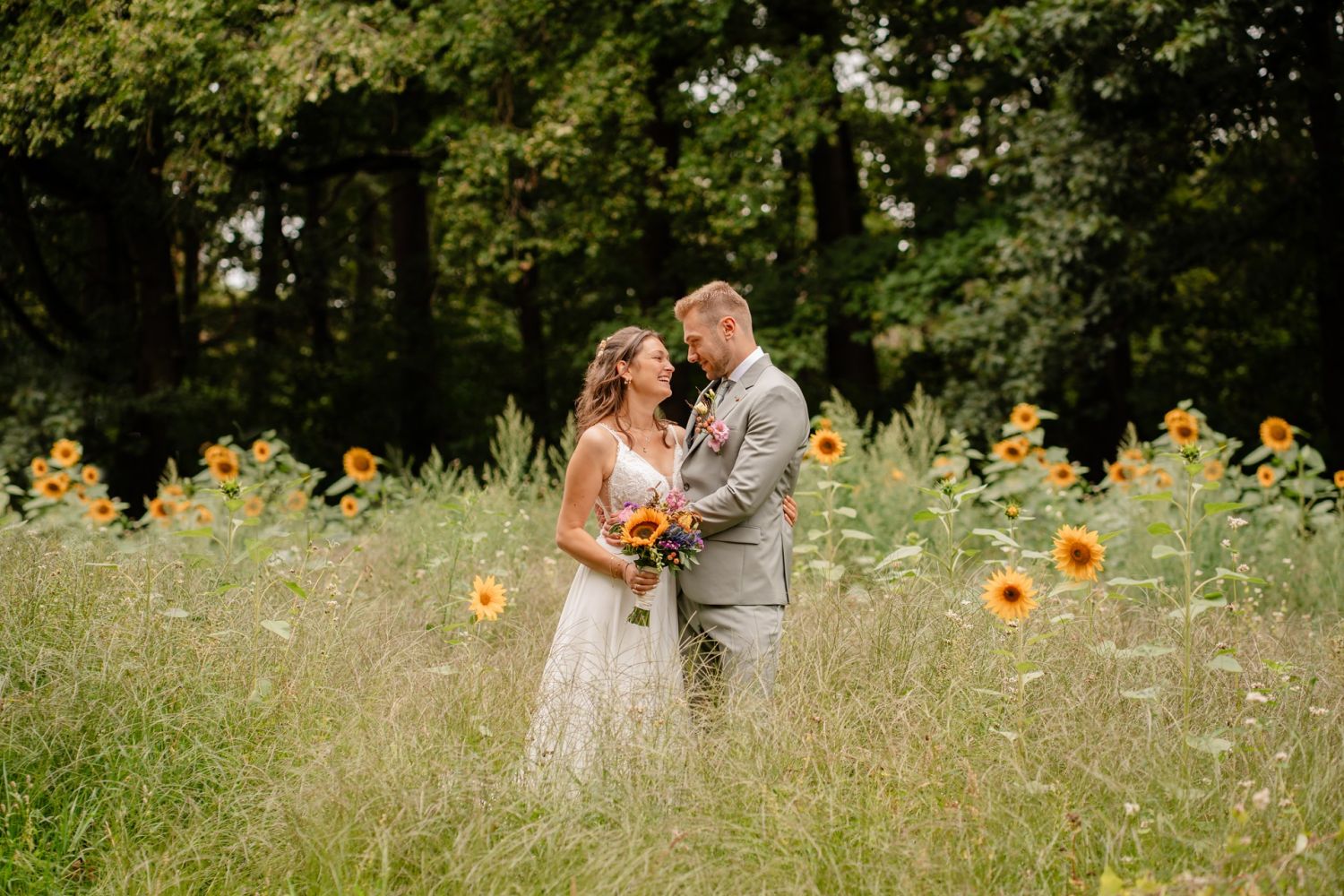 romantische huwelijksfoto's Hoogstraten Romantische huwelijksfoto's voor jullie Fairytale wedding te Hoogstraten