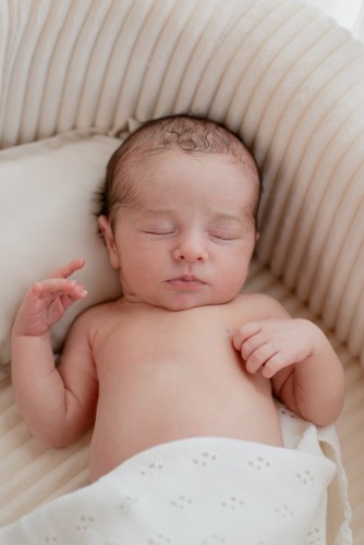 Magische sprookjesachtige Newbornfoto's door de Newbornfotograaf te Antwerpen Magische sprookjesachtige Newbornfoto's door de Newbornfotograaf te Antwerpen