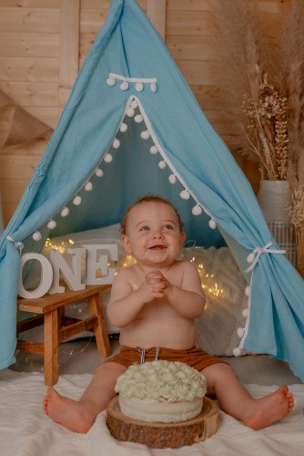 Cake Smash door de fotograaf te Ravels Cake Smash door de fotograaf te Ravels