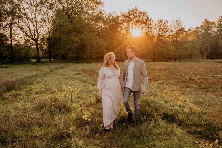 Zwangerschapsfoto's door de fotograaf te Ravels Zwangerschapsfoto's door de fotograaf te Ravels